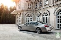 Тест драйв BMW 7 Series  воспарив над суетой
